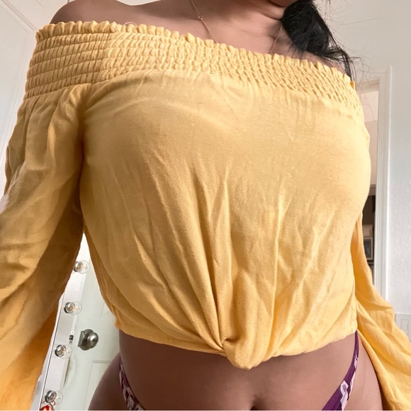 LA Hearts off the shoulder top in yellow - Picture 2 of 7